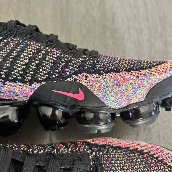 Nike Air VaporMax Flyknit 2 Black Multi Color - Picture 8 of 9